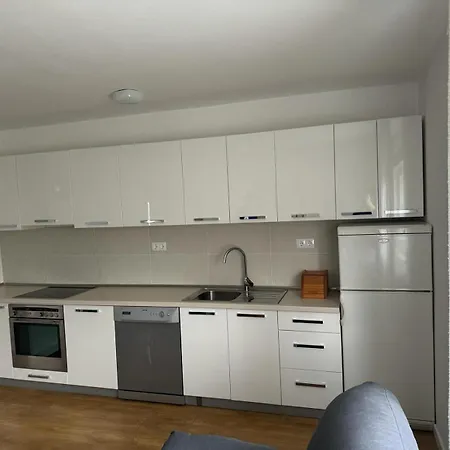 Ivana Lejlighed Prozor